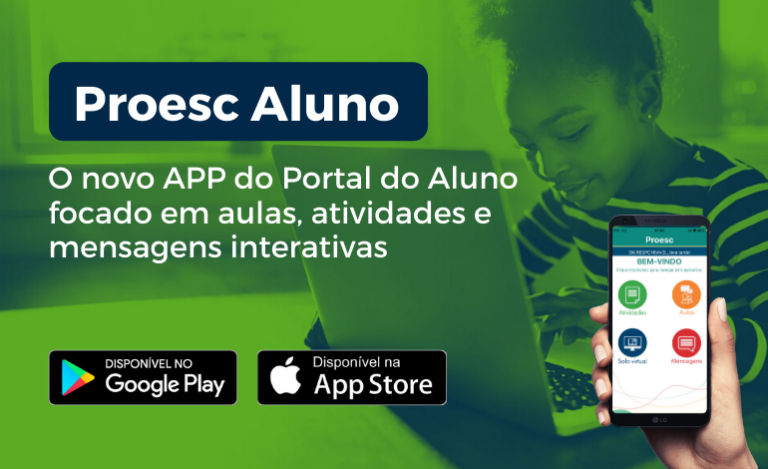 Aluna usando o app Proesc Aluno para estudar